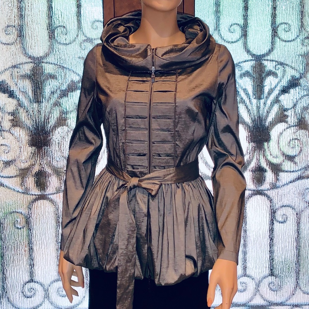 Sz 10 Taylor Trench Coat By: Joseph Ribkoff